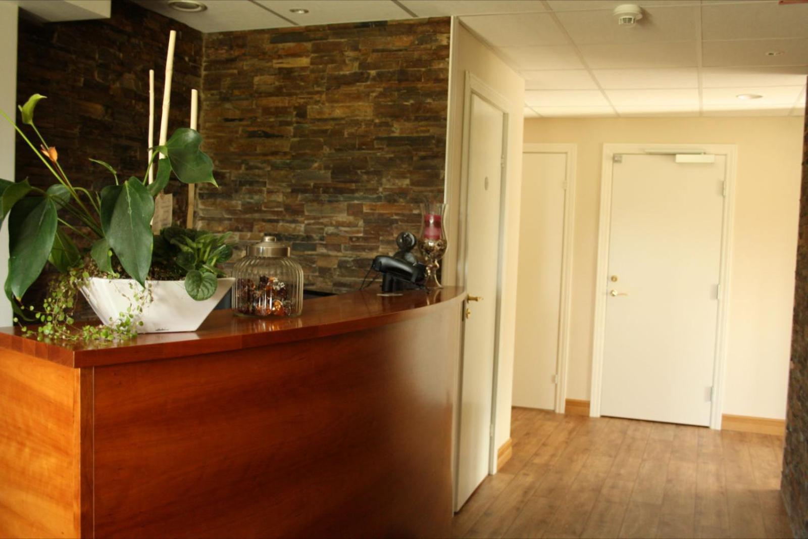 Hoegbo Hotell Skommarsgarden Sandviken Zewnętrze zdjęcie
