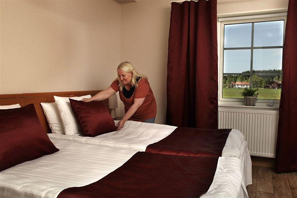 Hoegbo Hotell Skommarsgarden Sandviken Zewnętrze zdjęcie