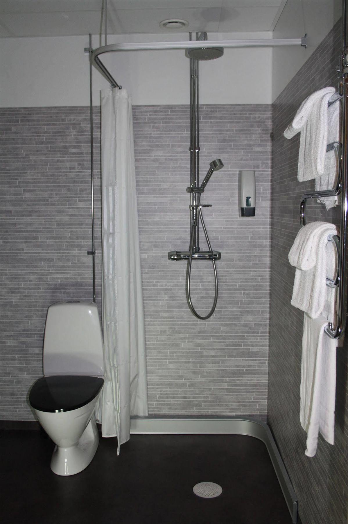 Hoegbo Hotell Skommarsgarden Sandviken Zewnętrze zdjęcie