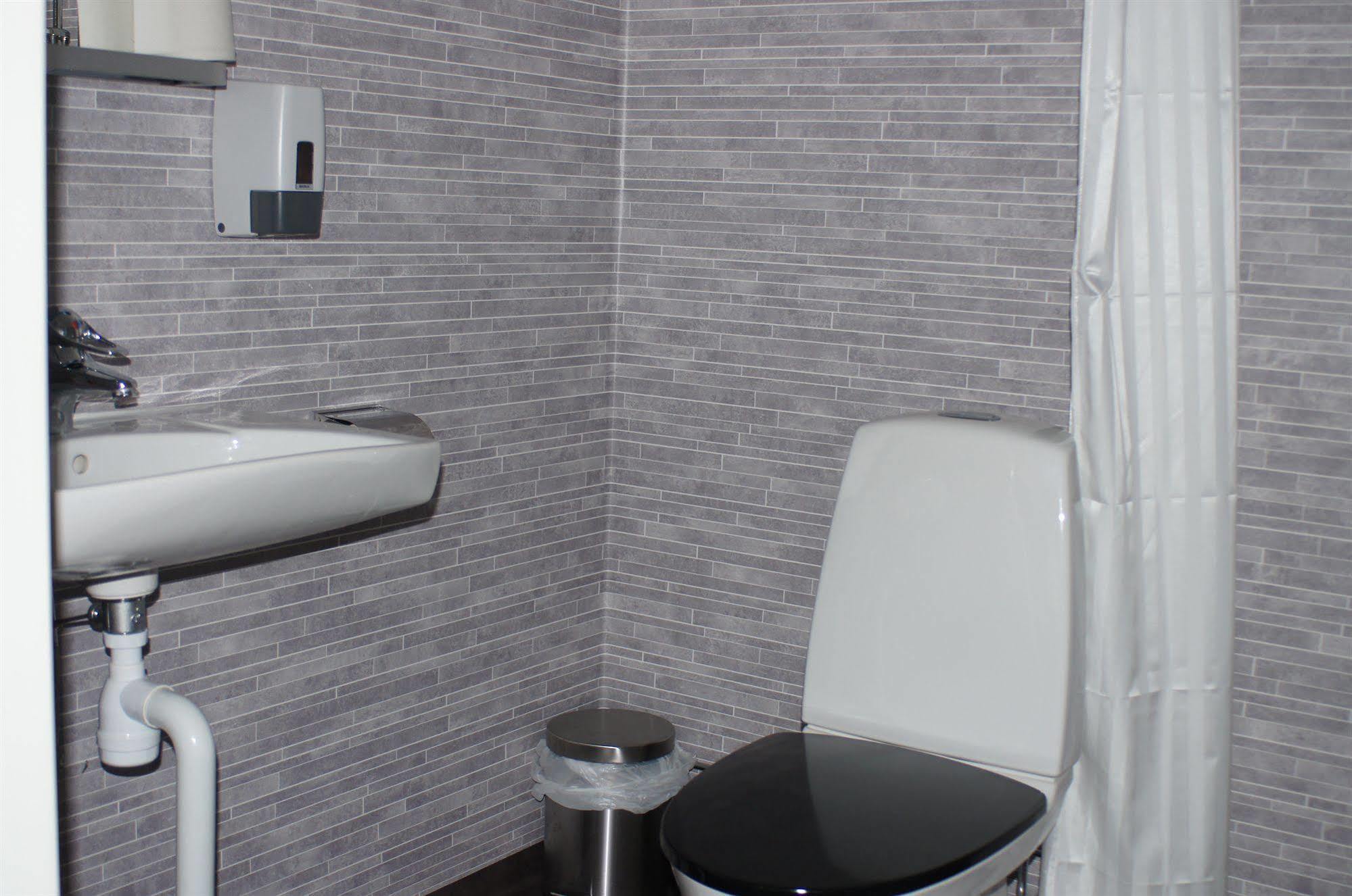 Hoegbo Hotell Skommarsgarden Sandviken Zewnętrze zdjęcie